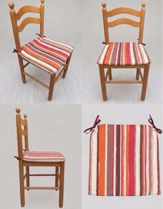 Conjunto Mesa Madera y 3 Sillas con Cojines
