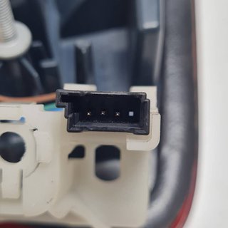 PILOTO TRASERO DERECHO INTERIOR BMW BMW 1 F20 LCI 2015-2019