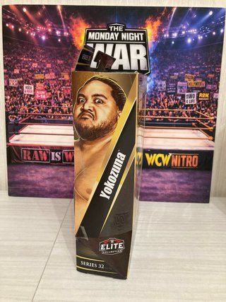 Action Figure WWE Yokozuna Serie 32