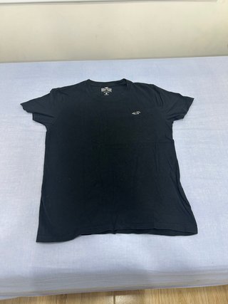 Camiseta Hollister Negra