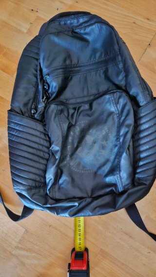 Mochila Kipling Negra Multifacética