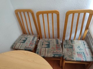 Gratis mesa de comedor extensible con 4 sillas