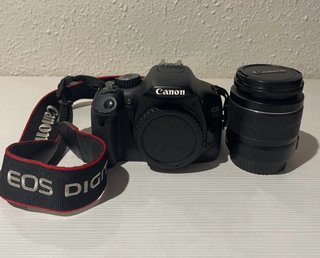 Pack Canon EOS 550D +Objetivo+Trípode+TarjetasSD