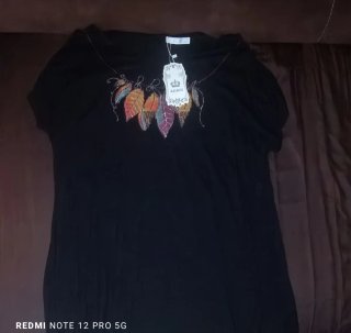 3 Camisetas Mickey Mouse Gris y Verde y una negra