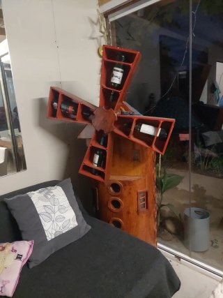 Figuras de madera hechas a mano