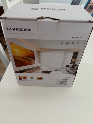 Proyector HY300 MAGCUBIC