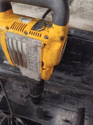 Martillo Demoledor Dewalt