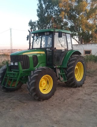 Tractor John Deere 6220