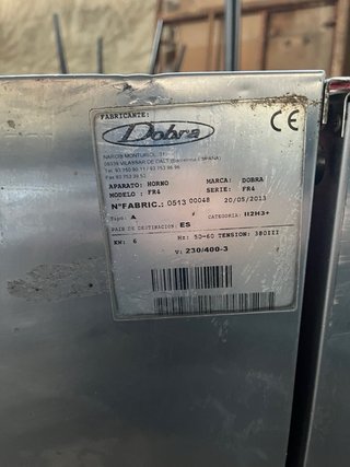 Horno industrial Dobra con soporte