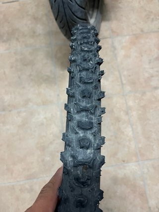 Rueda Michelin Country Rock 26x2.10