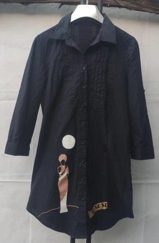 Vestido Camisero Negro con Estampado