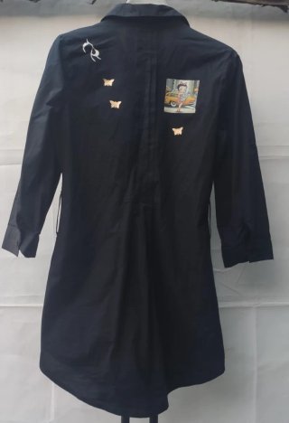 Vestido Camisero Negro con Estampado