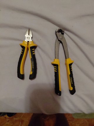 2 Herramientas de corte y alicates