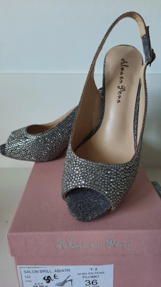 Sandalias tacón con brillantes núm. 36