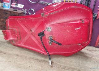 Deposito de derbi gpr 75