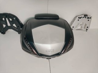 Baúl Givi V47 - maleta top case cofre moto