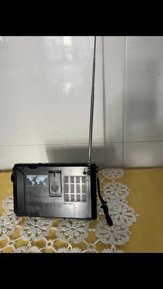 OPOR SONY RADIO VINTAGE.12€