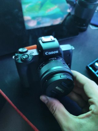 Canon EOS M50 Cámara Mirrorless