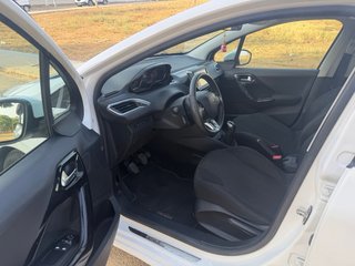 Peugeot 208 2014
