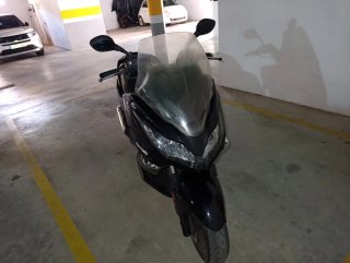Maxi Scooter Kawasaki Negra/Gris