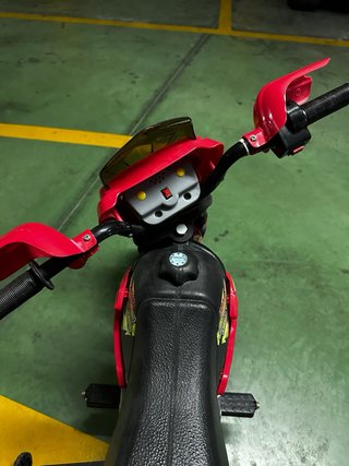 Moto Eléctrica Infantil Roja y Negra
