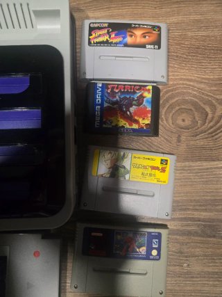 Consola Retron 5 con juegos y mandos