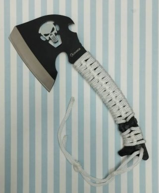 REBAJADA: HACHA THE PUNISHER (EL CASTIGADOR)+ FUND
