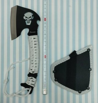 REBAJADA: HACHA THE PUNISHER (EL CASTIGADOR)+ FUND
