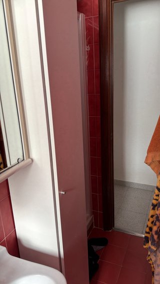 Mueble de baño alto blanco