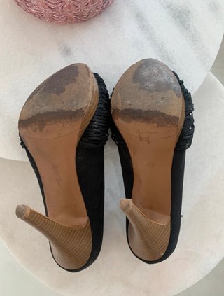 Zapatos de tacón negros peep toe