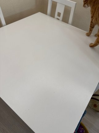 Mesa de salón y 4 sillas