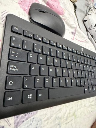 Teclado y Mouse HP Negro