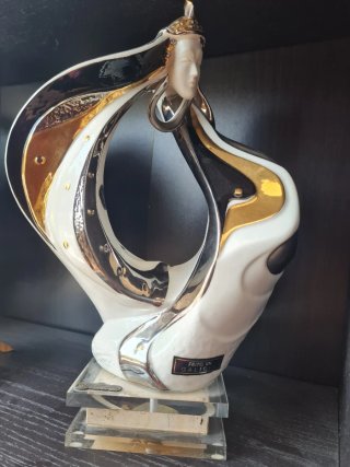 Figura de porcelana Galicia Galos