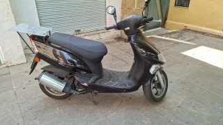 Kymco Vitality 49c Scooter Negra