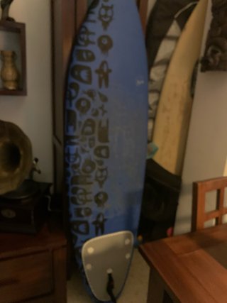 Tabla de surf azul para iniciación