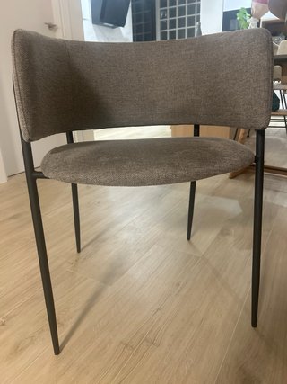 4 Sillas Comedor Sklum Tela Beige y Metal Negro