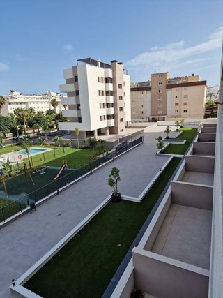 Piso en alquiler en Los Álamos en Torremolinos