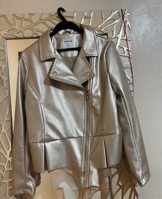 Cazadora polipiel Mayoral dorada talla 12