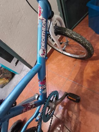 Bicicleta infantil Decathlon azul