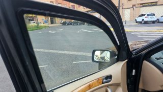 Vehículo con blindaje nivel tres Exclusivo