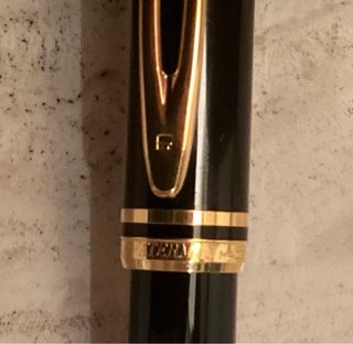 Bolígrafo Waterman Negro y Dorado