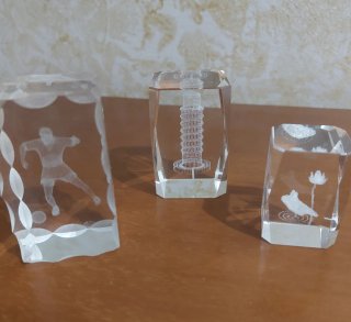 Oggetti in cristallo incisi