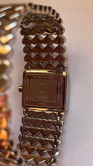 Reloj Viceroy Mujer Acero Dorado y Plateado