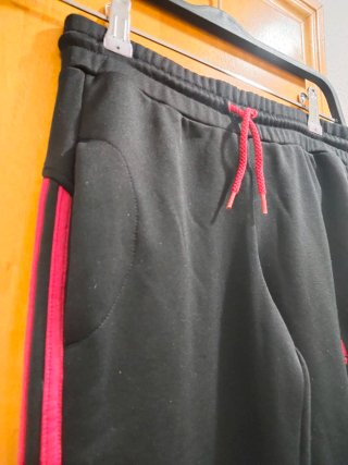 Pantalón niña Adidas negro con rayas rosas
