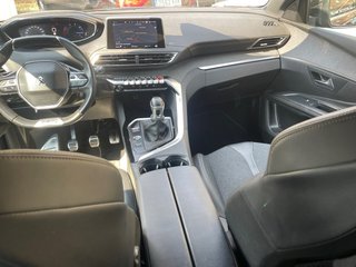 Peugeot 5008 2020