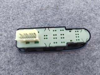 Mando de elevalunas citroen c3 2012