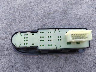 Mando de elevalunas citroen c3 2012