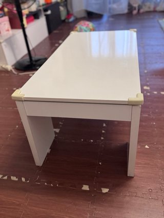 Mesa blanca de centro