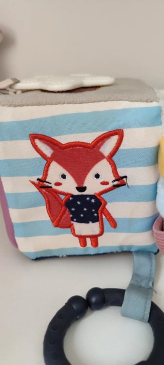 Cubo de actividades para bebé