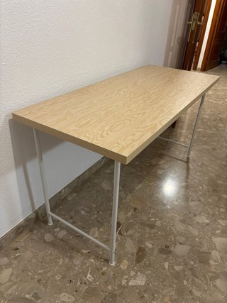 Escritorio Ikea Madera y Metal Blanco